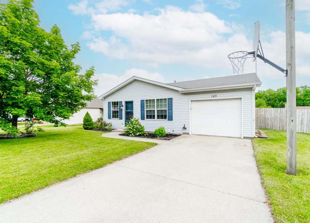 Property at 1109 Manahan Dr, Angola, IN 46703, 3 beds, 1 bath