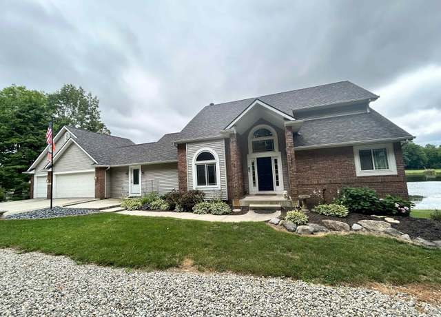 Property at 2034 County Road 68, Auburn, IN 46706, 4 beds, 4.5 baths
