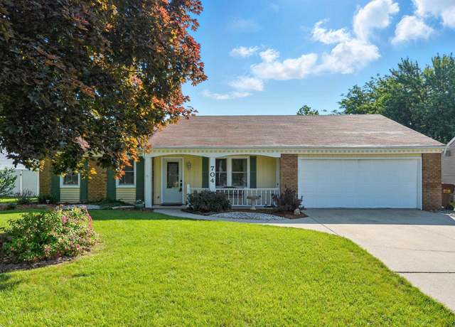 Property at 704 S Dewey St, Auburn, IN 46706, 3 beds, 2 baths