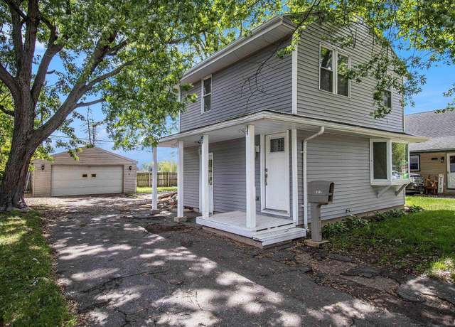 Property at 2320 Normandy Dr, Mishawaka, IN 46545, 2 beds, 1.5 baths