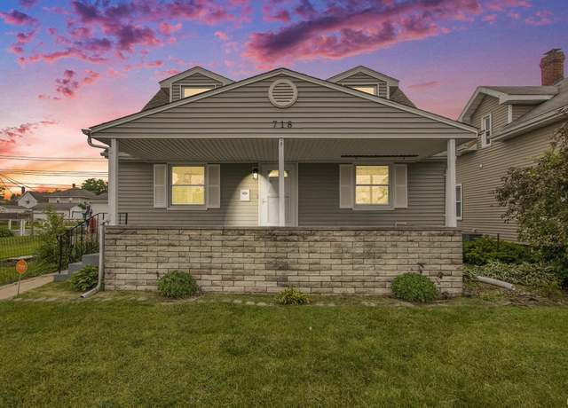 Property at 718 W 8th St, Mishawaka, IN 46544, 3 beds, 2 baths