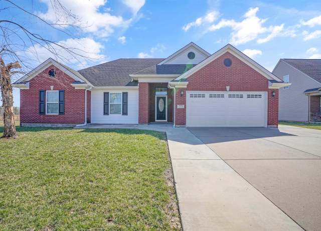 Property at 3096 Paradise Cir, Newburgh, IN 47630, 3 beds, 2 baths