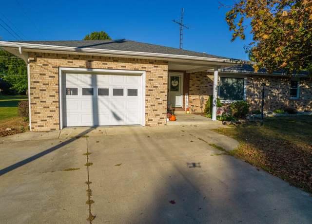 Property at 402 Rustic Ln, North Manchester, IN 46962, 3 beds, 1.5 baths