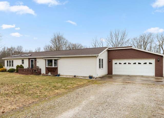 Property at 1383 Buena Vista Rd, Kendallville, IN 46721, 3 beds, 2 baths