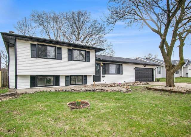Property at 214 Parkwood Ln, South Bend, IN 46619, 4 beds, 2 baths