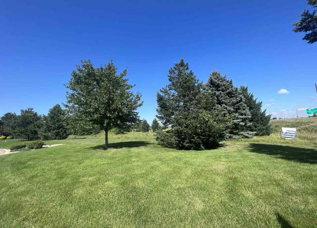 Property at 4536 Lake Blackthorn Dr, South Bend, IN 46628
