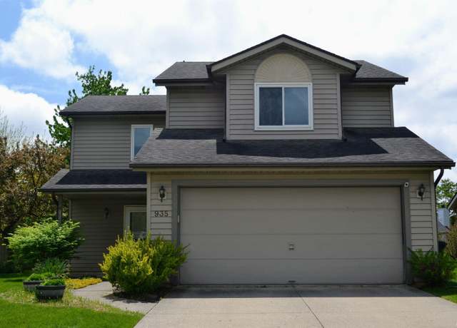 Property at 935 Fox Orchard Run, Fort Wayne, IN 46825, 3 beds, 2.5 baths