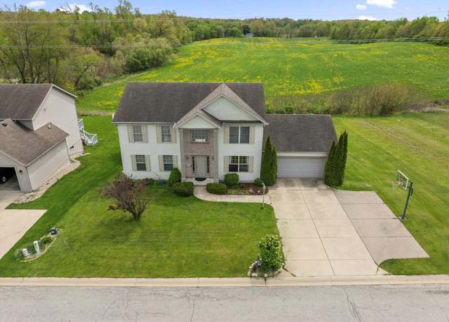Property at 25860 Running Creek Dr, South Bend, IN 46628, 4 beds, 3.5 baths