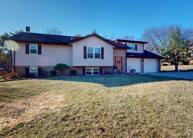 Property at 775 S Crestwood Dr, Jasper, IN 47546, 3 beds, 2.5 baths