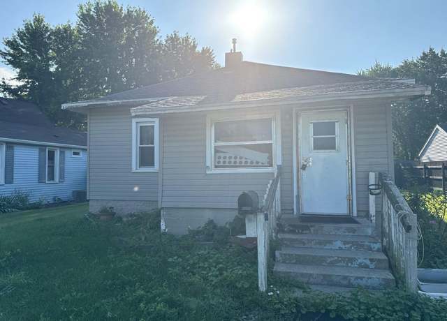 Property at 419 Clayton St, Rochester, IN 46975, 2 beds, 1 bath