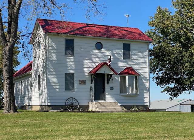 Property at 1756 N 475 E, Francesville, IN 47946, 4 beds, 2 baths