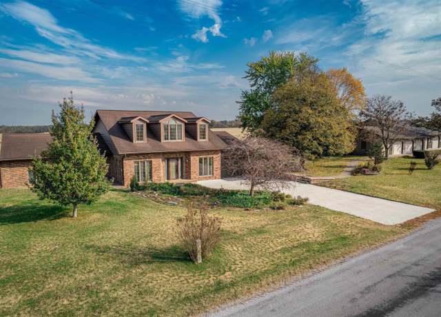 Property at 8810 E Base Rd, Oakland City, IN 47660, 3 beds, 3 baths