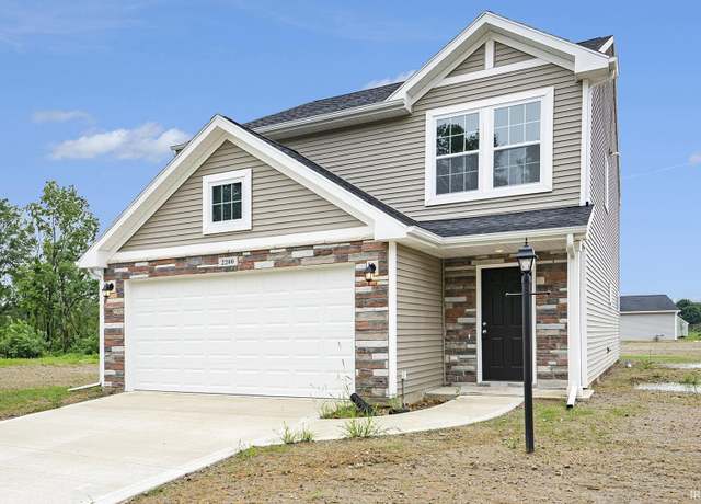 Property at 2200 Miami Trl, Huntington, IN 46750, 4 beds, 2.5 baths
