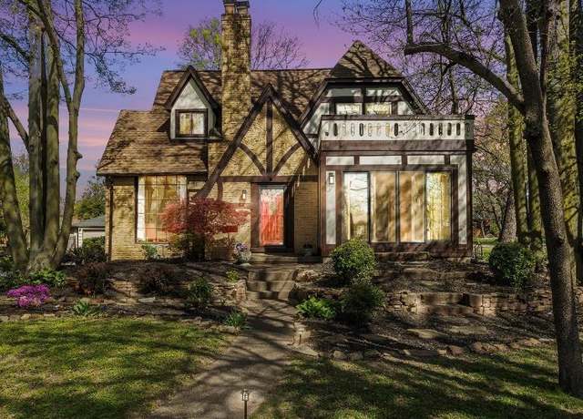 Property at 1612 Brookside Dr, Evansville, IN 47714, 4 beds, 2.5 baths