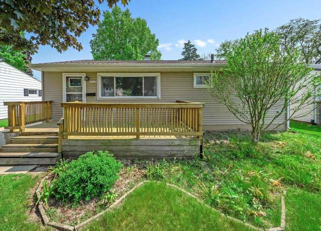 Property at 2618 Macarthur Ave, South Bend, IN 46615, 3 beds, 2 baths