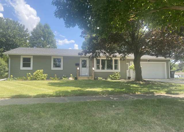 Property at 1517 Madison St, Rochester, IN 46975, 3 beds, 1.5 baths