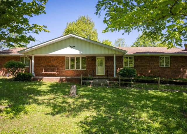 Property at 2105 N 100 W, Winchester, IN 47394, 4 beds, 2 baths