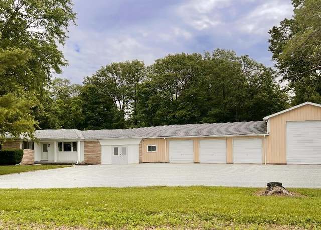 Property at 758 W 400 Rd S, Wabash, IN 46992, 3 beds, 2 baths