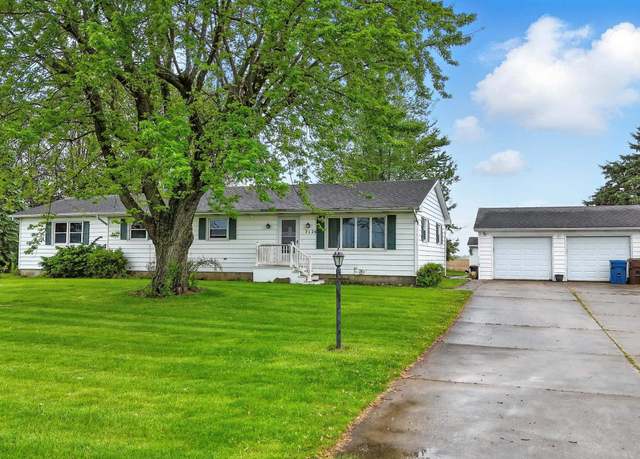 Property at 7126 Franke Rd, Fort Wayne, IN 46816, 3 beds, 2 baths