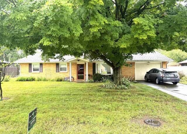 Property at 2405 N Roxbury Ln, Muncie, IN 47304, 3 beds, 1 bath