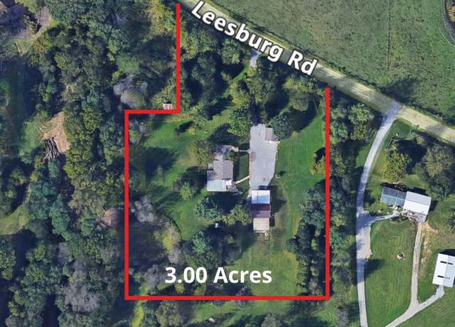 Property at 14831 Leesburg Rd, Fort Wayne, IN 46818, 2 beds, 2 baths