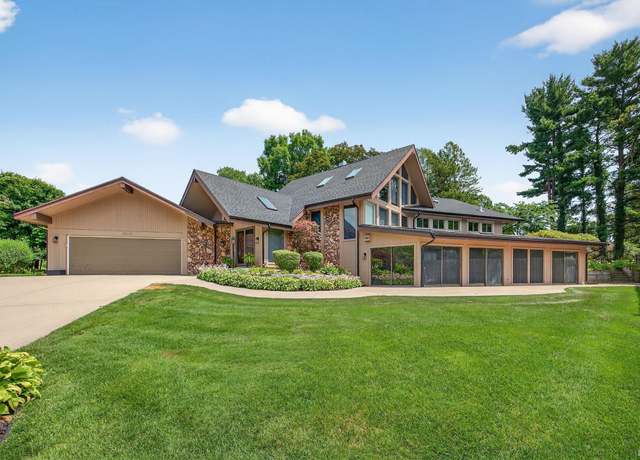 Property at 50650 Linden Grove Ln, Granger, IN 46530, 4 beds, 3.5 baths