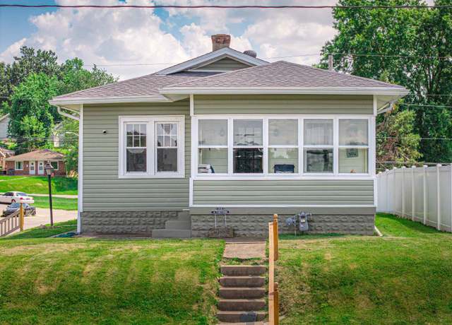 Property at 2830 Pennsylvania St, Evansville, IN 47712, 2 beds, 1 bath