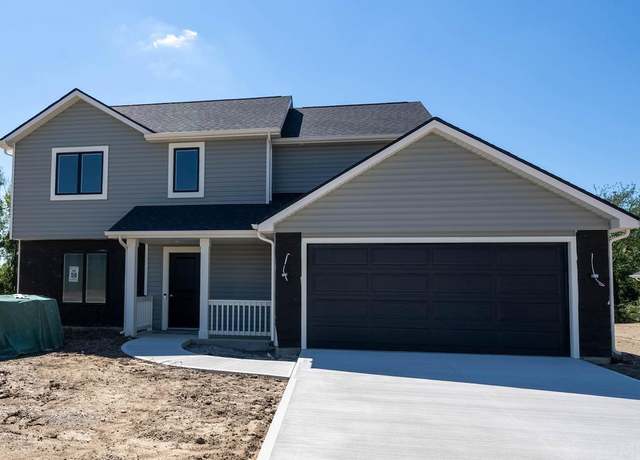 Property at 806 Scott St, Albion, IN 46701, 4 beds, 2.5 baths