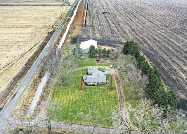 Property at 58521 Strawberry Rd, New Carlisle, IN 46552, 3 beds, 2 baths