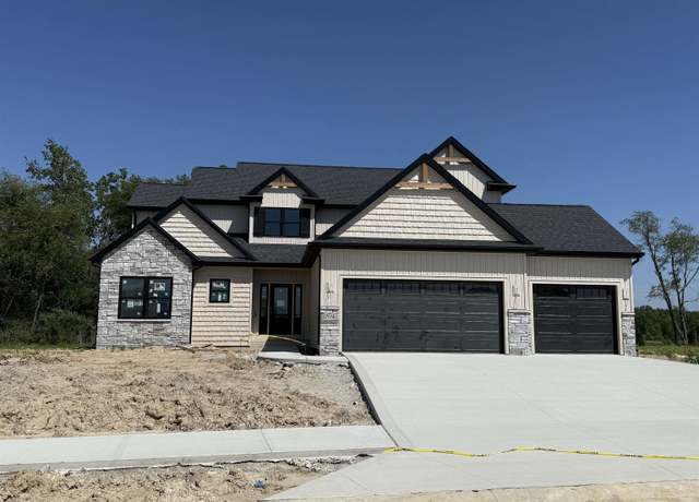 Property at 17686 Seahawk Ln, Huntertown, IN 46748, 4 beds, 3 baths