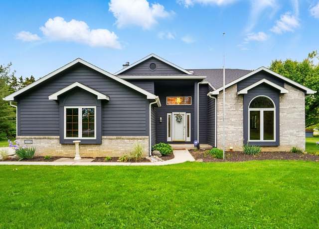 Property at 611 Big Valley Ct, Huntertown, IN 46748, 3 beds, 2.5 baths