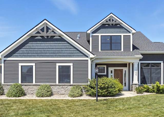 Property at 1260 Jacobs Dr, Fort Wayne, IN 46814, 4 beds, 2.5 baths