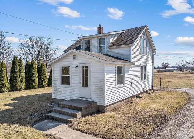 Property at 1103 1/2 E State Road 114, North Manchester, IN 46962, 2 beds, 1 bath