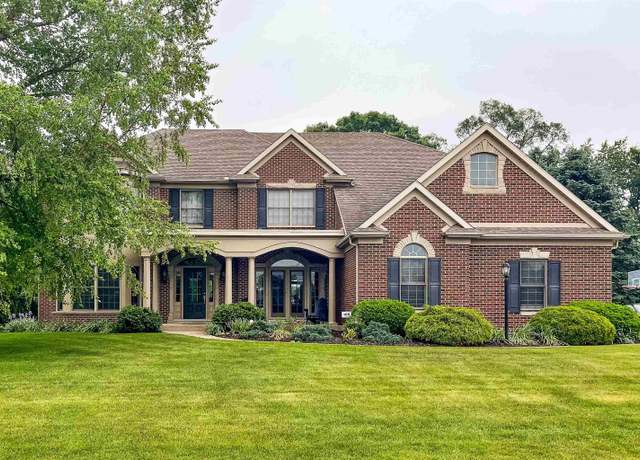 Property at 51770 Harborough Dr, Granger, IN 46530, 4 beds, 5.5 baths