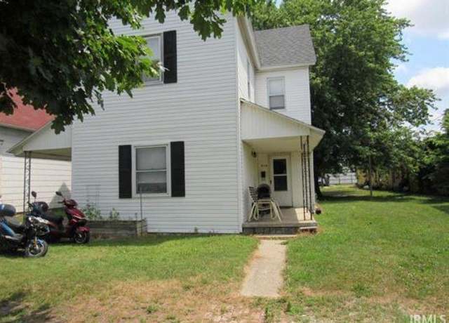 Property at 914 S Market St, Kokomo, IN 46902, 5 beds, 3 baths