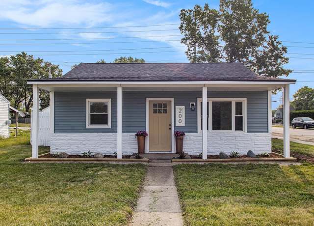 Property at 200 Johnson St, Elkhart, IN 46516, 3 beds, 1 bath