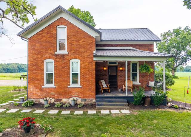 Property at 813 S 300 West Rd, Albion, IN 46701, 3 beds, 2 baths