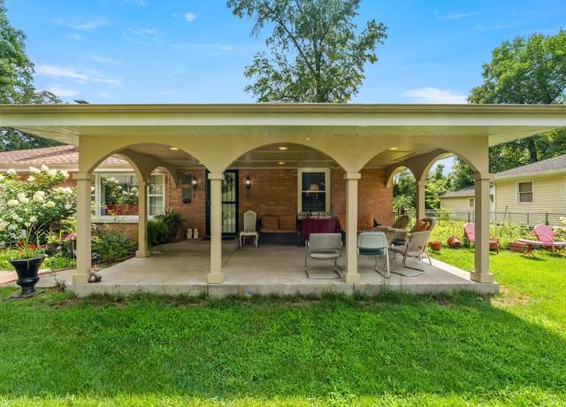 Property at 2214 Johnson St, South Bend, IN 46628, 2 beds, 2 baths