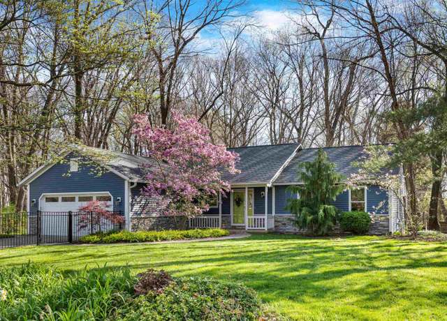 Property at 208 Wildwood Ct, Lafayette, IN 47905, 3 beds, 2 baths