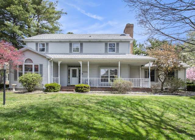 Property at 51336 Hunting Ridge Trl, Granger, IN 46530, 4 beds, 3 baths