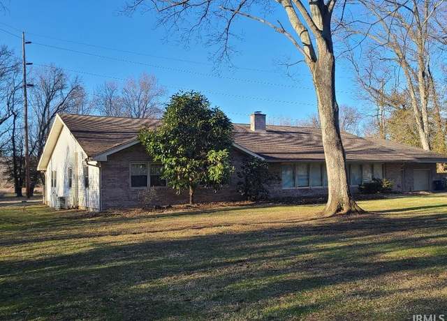Property at 1640 N Dyer Haven Dr, Vincennes, IN 47591, 4 beds, 3.5 baths