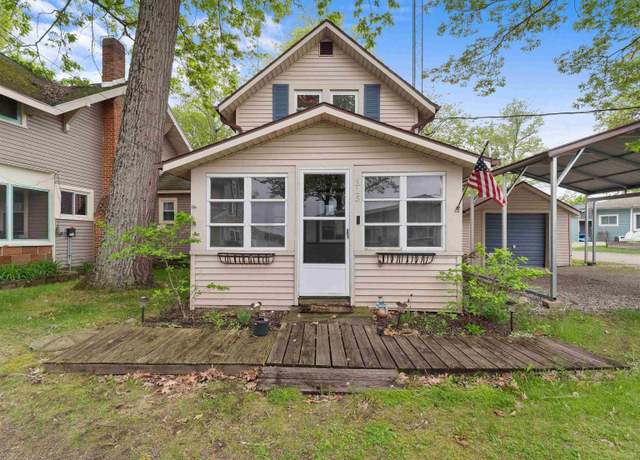 Property at 315 Lane 201bb Lake George Ln, Fremont, IN 46737, 2 beds, 1 bath