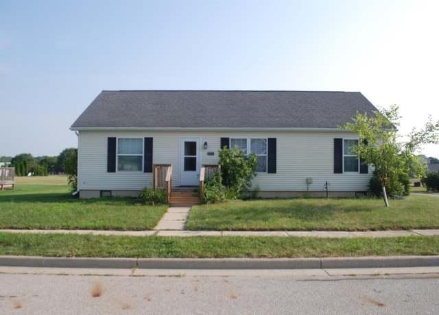 Property at 975 Ohio St, Plymouth, IN 46563, 3 beds, 2 baths
