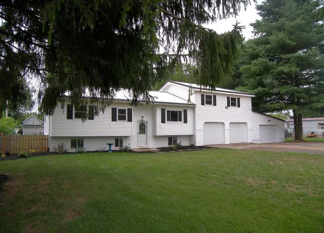 Property at 316 E Williams St, Milford, IN 46542, 4 beds, 2 baths