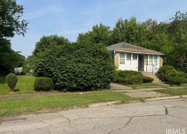 Property at 137 S Lake St, South Bend, IN 46619, 2 beds, 1 bath