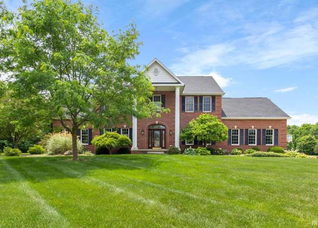 Property at 61705 Greentree Dr, South Bend, IN 46614, 4 beds, 4.5 baths