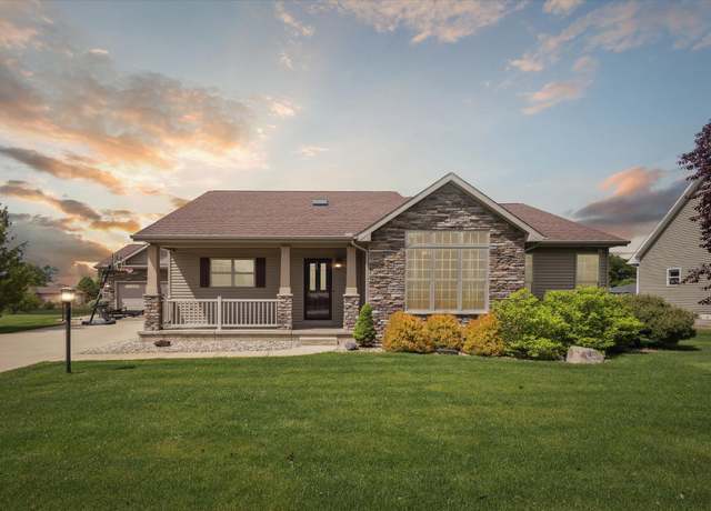 Property at 24865 Walton Dr, Elkhart, IN 46517, 4 beds, 2.5 baths