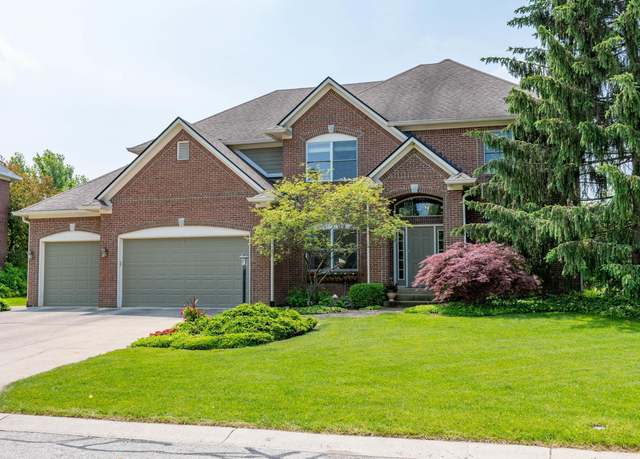 Property at 11813 Arborhill Dr, Zionsville, IN 46077, 5 beds, 4.5 baths