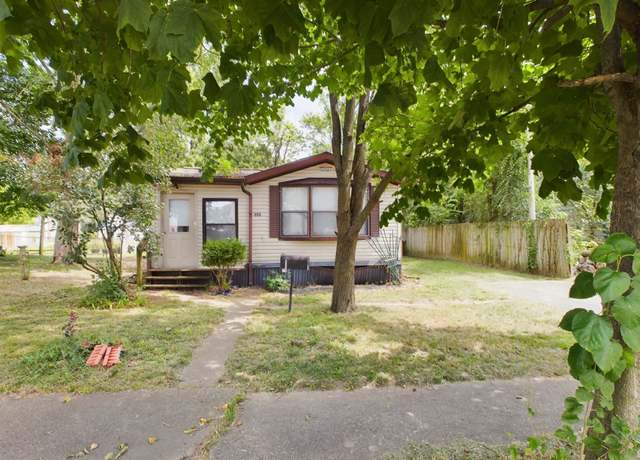 Property at 355 Swan St, Huntington, IN 46750, 2 beds, 1 bath