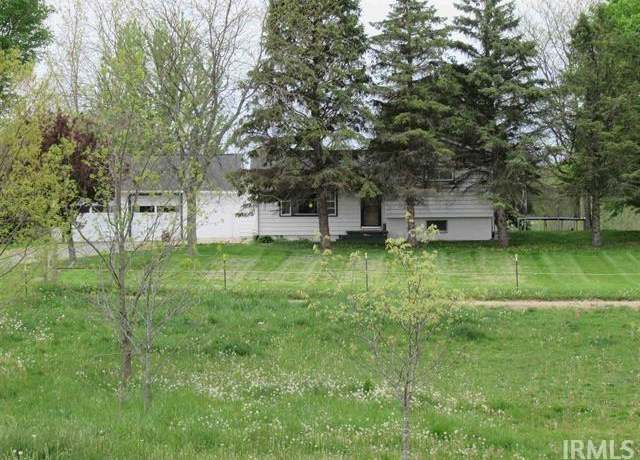 Property at 3341 W Lincolnway Rd, Columbia City, IN 46725, 2 beds, 1.5 baths